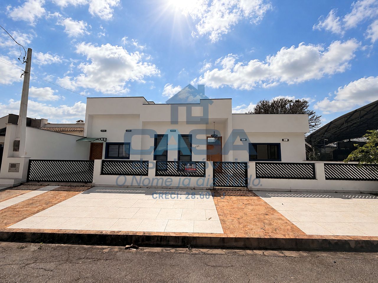 Linda Casa em Condomínio de Alto Padrão