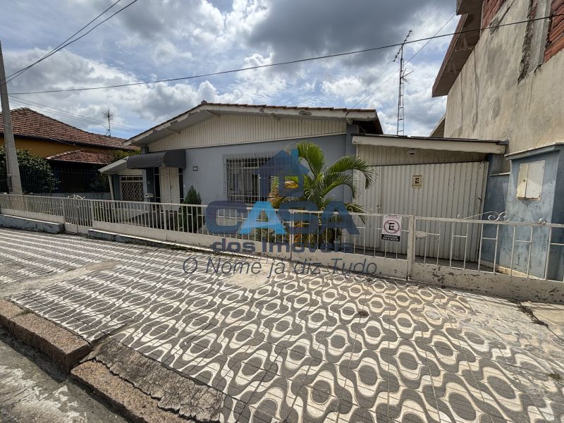 Ampla Casa Térrea na Avenida São Roque. — foto 3
