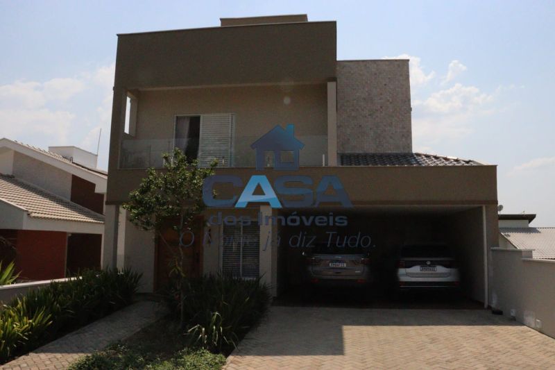 Casa de Alto Padrão no Condomínio Residencial Vila Shangrila.