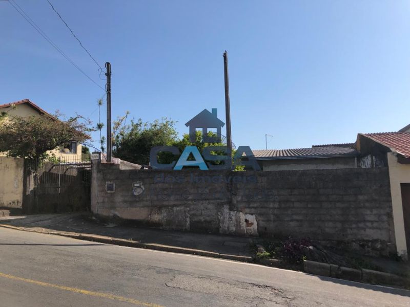Oportunidade de Casa Térrea na rua Padre Marçal. — foto 2