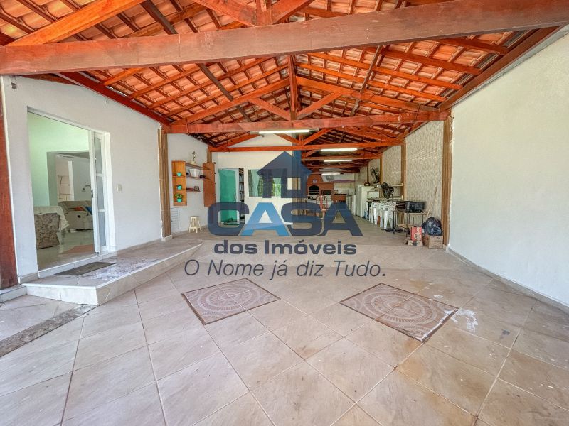 Excelente Oportunidade de Casa Térrea com Piscina e muita Área Verde Preservada. — foto 2